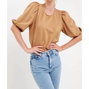 NEW 2.7 AUGUST APPAREL macie ponte puff sleeve top in camel
